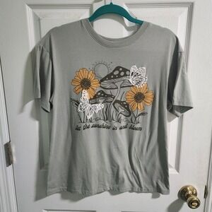 Very Nice Cold Rush Womens Tshirt. Green/gray With Mushrooms